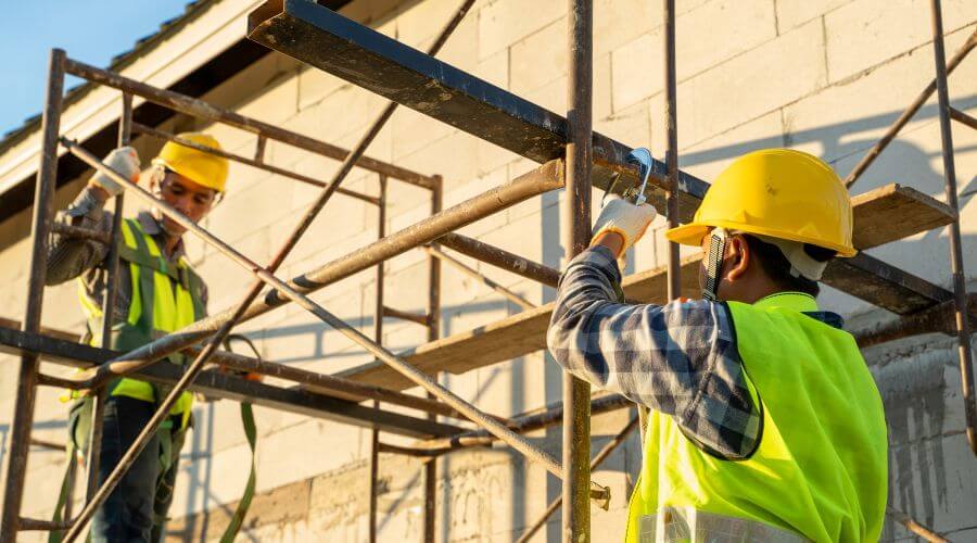 Professional fairlawn roofing services in Fence, WI